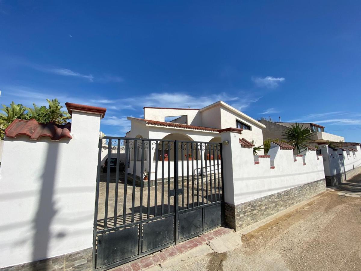 Casa Vacanze Marinella Mazara del Vallo Bagian luar foto
